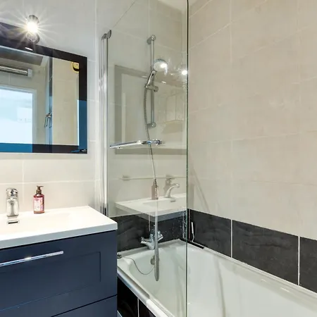 Super Sur L'ile Des Pecheurs *